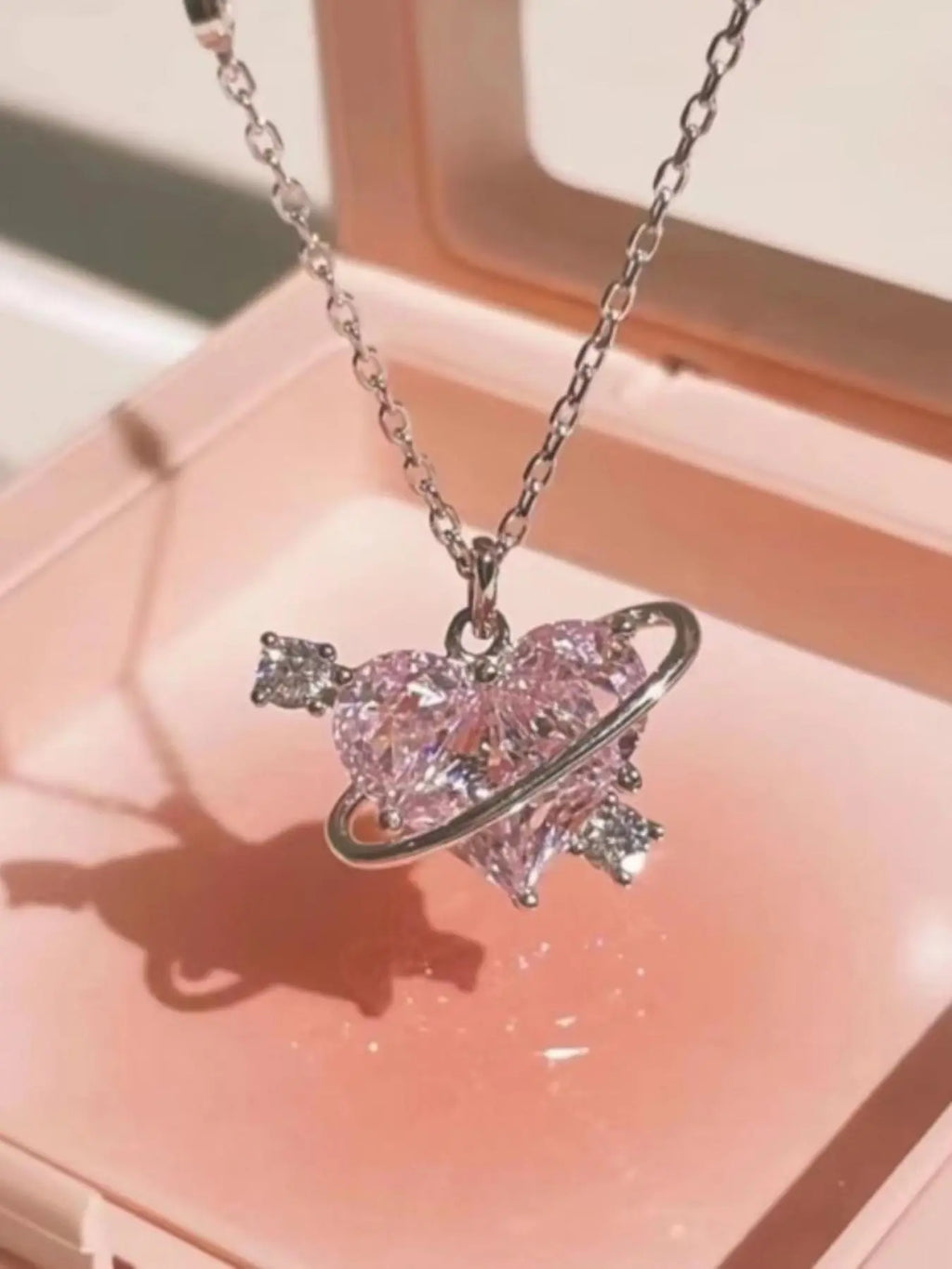 Rhinestone Decor Pendant Necklace as Perfect Gift for Girlfriend, Fashion Heart Shaped Artificial Crystal Alloy Jewelry, Daily Clothing Deco, Rhinestone Decorated Necklace